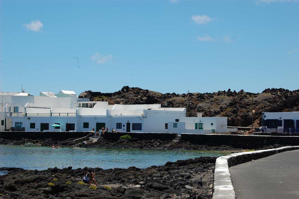 Casa Salinas Playa Apartment Orzola Exterior photo